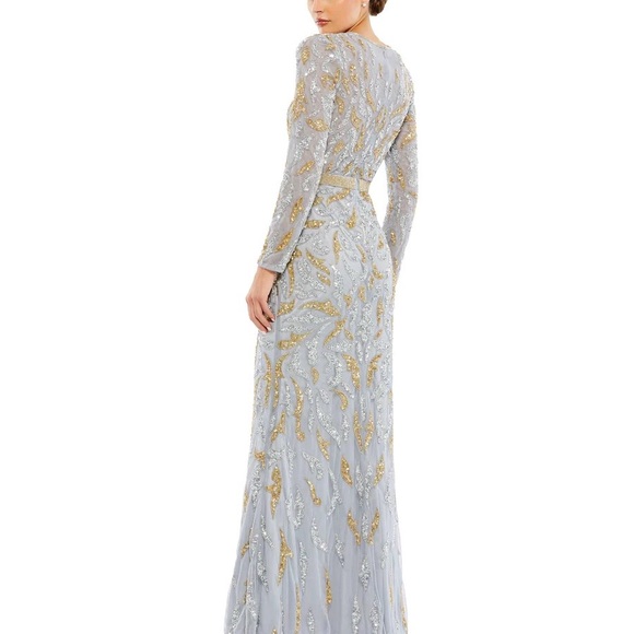 MAC DUGGAL BEADED LONG SLEEVE
EVENING GOWN size 10 brand New - Picture 2 of 15